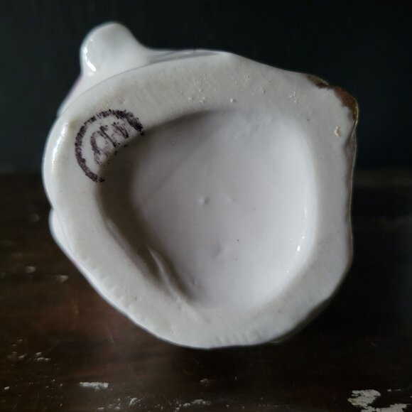 Vintage Ucago Girl with Umbrella Planter, Unique Vintage Planters - Picture 10 of 10